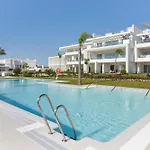 Stylish 2 Bedroom In Alcazaba Lagoon * Casares