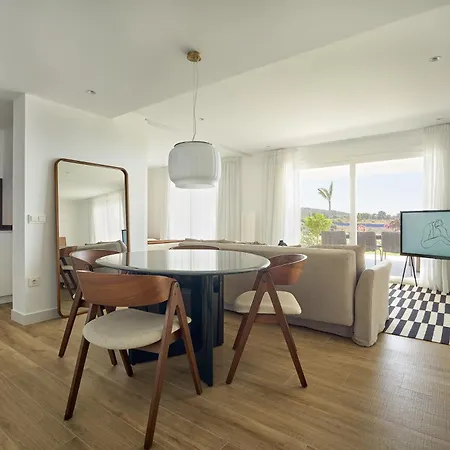 Stylish 2 Bedroom In Alcazaba Lagoon * Casares