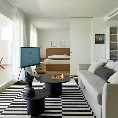 Daire Stylish 2 Bedroom In Alcazaba Lagoon Casares