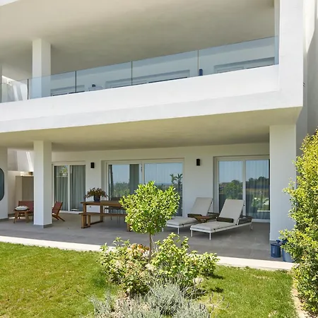 Stylish 2 Bedroom In Alcazaba Lagoon * Касарес