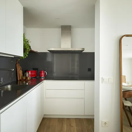 Stylish 2 Bedroom In Alcazaba Lagoon Апартаменты Касарес